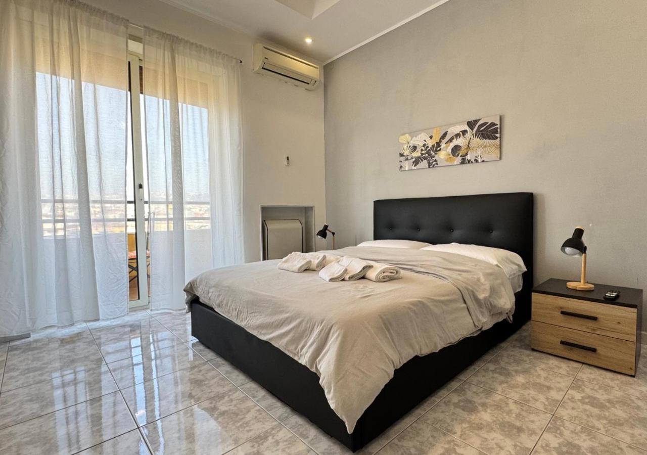 Corso Novara - 8 Posti Letto E Self Check-In Vicino La Stazione Centrale Di Napoli Eksteriør billede