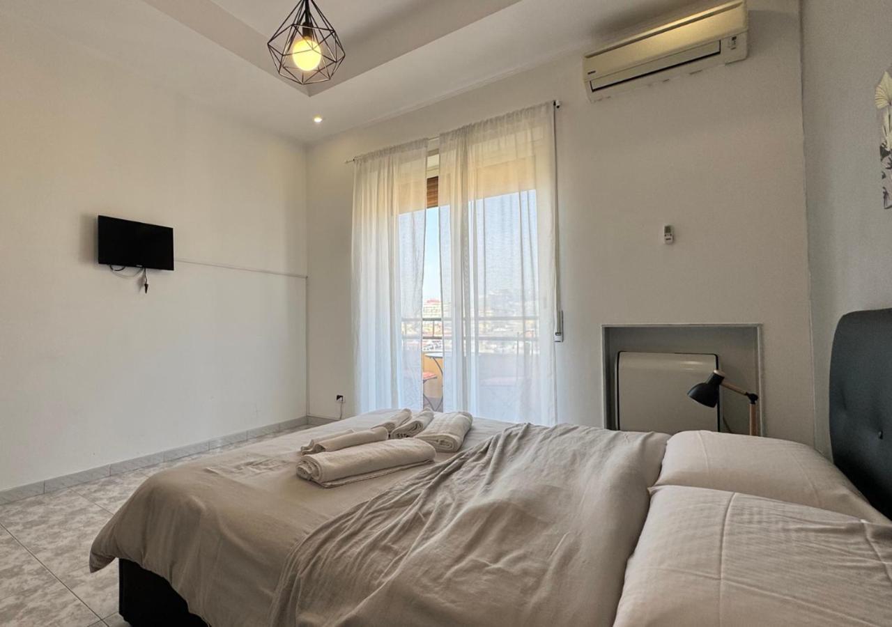 Corso Novara - 8 Posti Letto E Self Check-In Vicino La Stazione Centrale Di Napoli Eksteriør billede